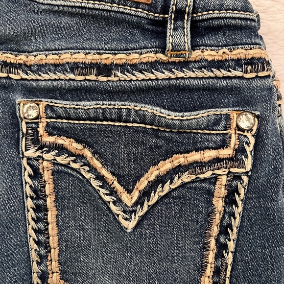 Shyanne Bootcut Stich Jeans - Picture 2 of 3